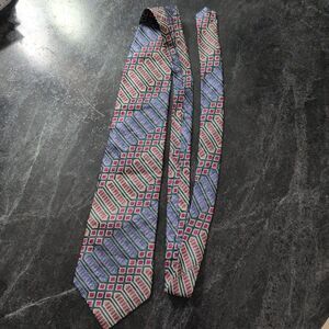 Red Blue Green Abstract Bugatti Italian Silk Tie 56" x 4"